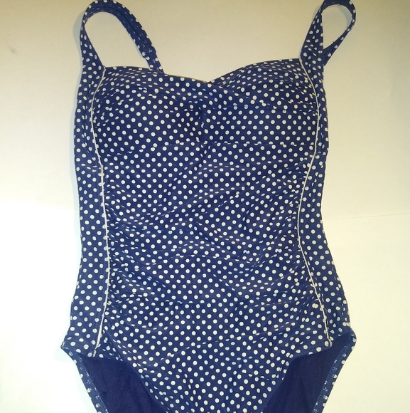 Bathing suit - Picture 1 of 3